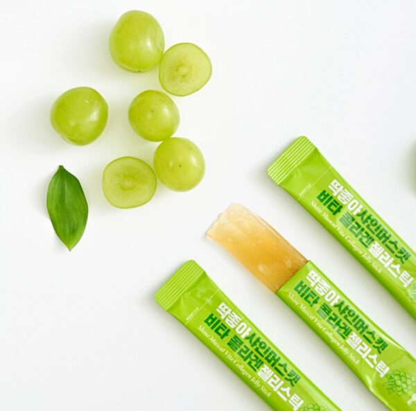 Mippeum Shine Muscat Vita Collagen Jelly Stick